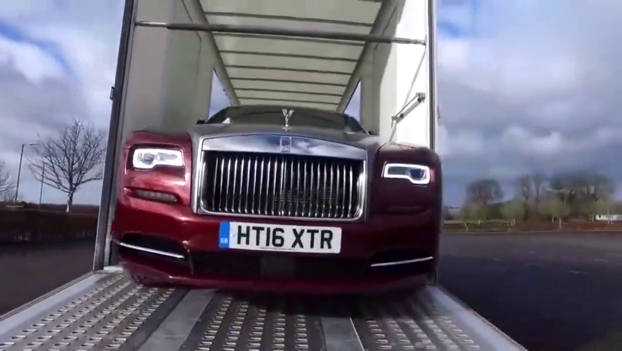 五百多万的劳斯莱斯敞篷跑车，变身后太霸气了！