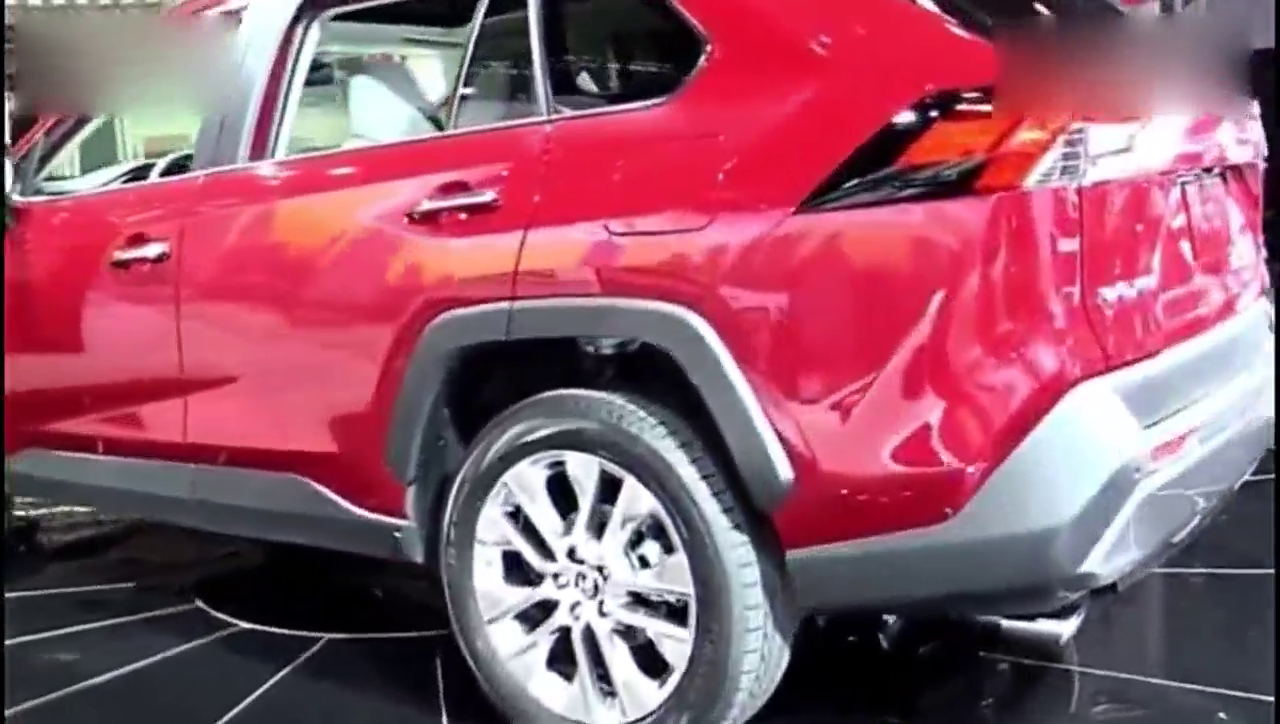 纽约车展_丰田荣放RAV4 2019款正式发布，比老款漂亮好多倍！