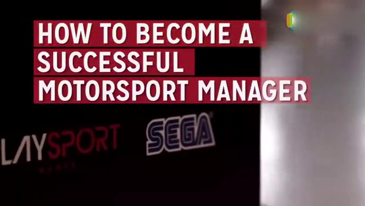 技术员向你展示对跑车进行的各种检测