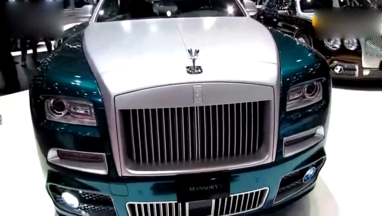 车展实拍劳斯莱斯，这魅蓝的车身让宾利和迈巴赫失去光彩