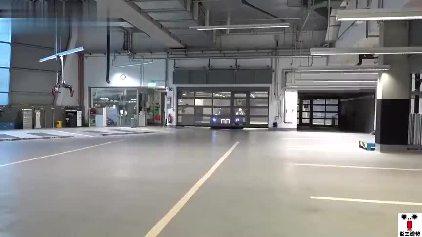 宝马 会呼吸的超跑好帅气美女试驾概念车好高兴