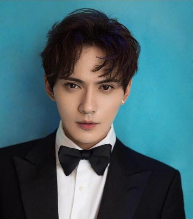 季如风衣服_季如风(3)