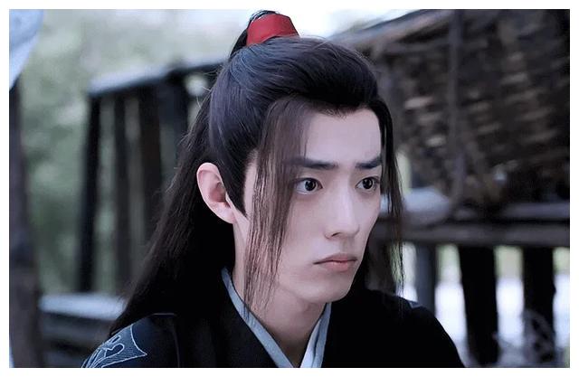 肖战有个著名的黑粉,是大导演说肖战无演技,为此小编有话要说