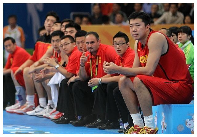 雷蒙事件后，王治郅还能坚持多久？伪职业联赛中的八一队太尴尬