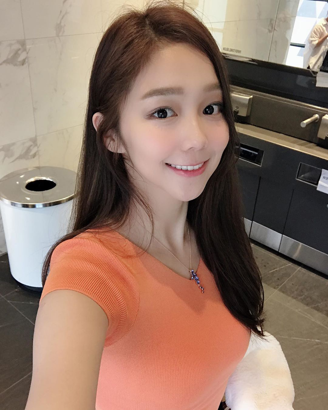 美女模特金莎mimi,甜美清秀,气质女神,精选合辑二22张
