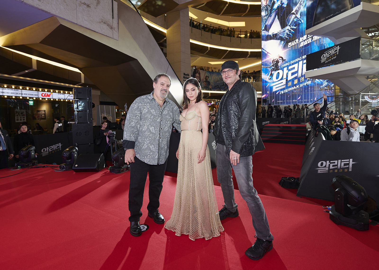 粉丝高呼《阿丽塔》最高品质主创空降西班牙韩国分享影片幕后故事