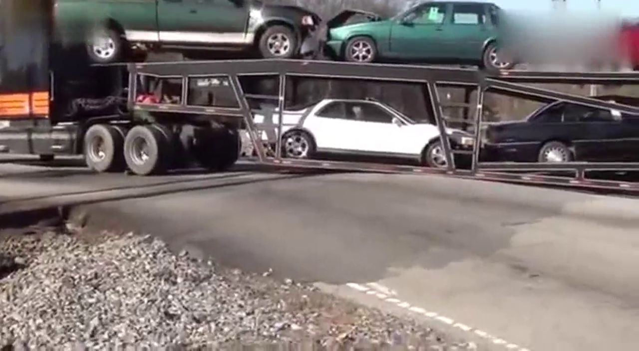 国外卡车不过如此，司机会不会被气吐血？