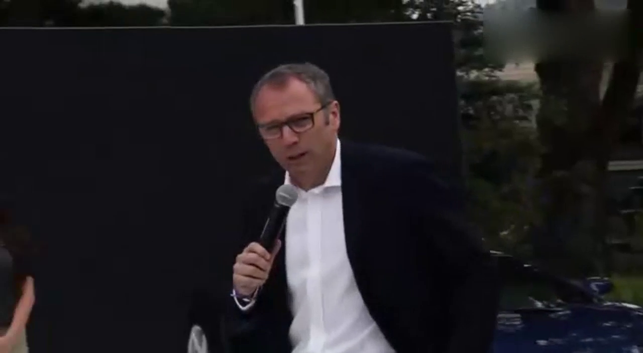 新款兰博基尼跑车登场 这样的设计我内心满满的感动