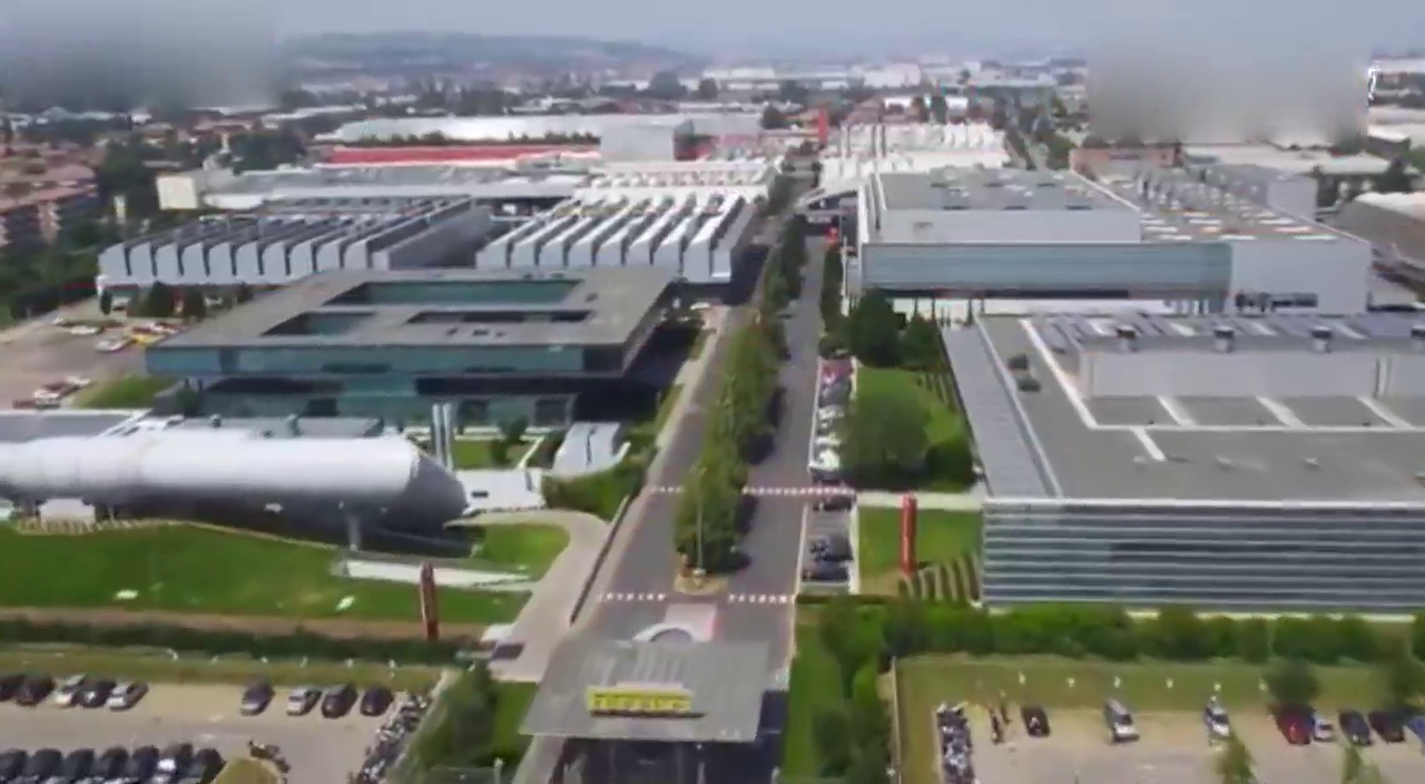 制造一辆法拉利跑车究竟需要经历哪些流程？探秘法拉利造车工厂