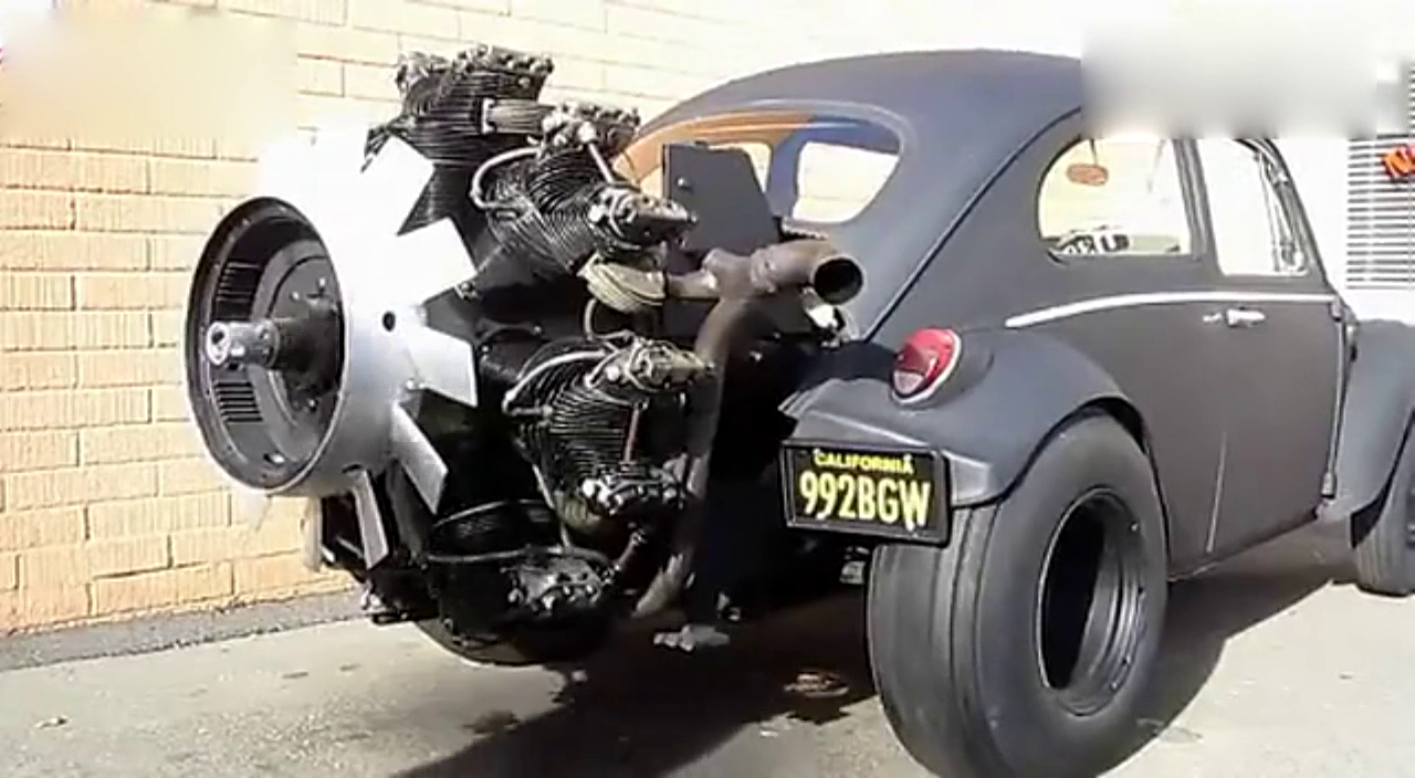 震撼：让交警瞬间崩溃的改装车！