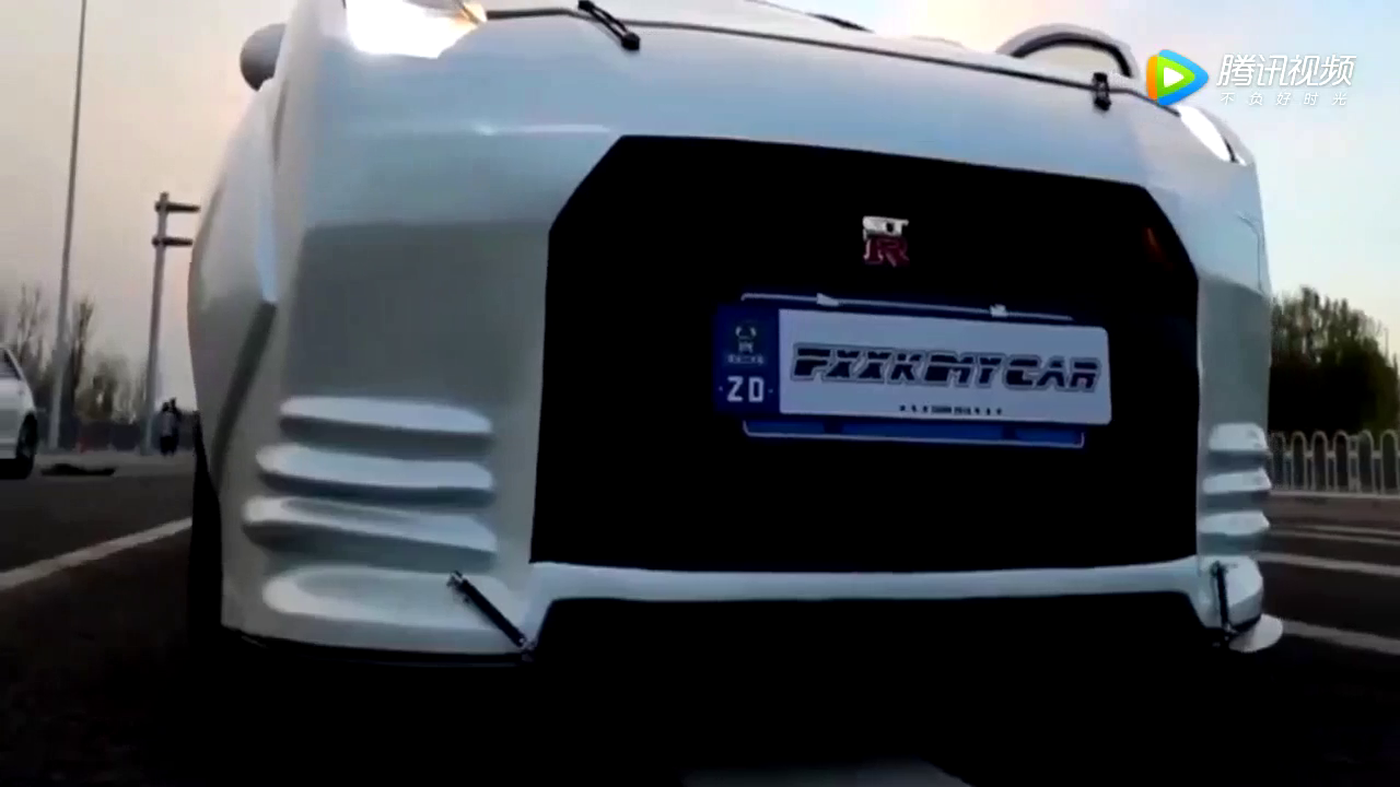 比亚迪F0改装成GTR 花几万元就可以圆跑车梦！