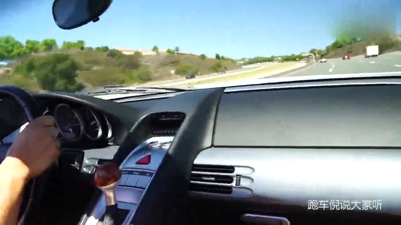 小伙参加跑车聚会，全是保时捷，这声浪听起来就不是普通的保时捷