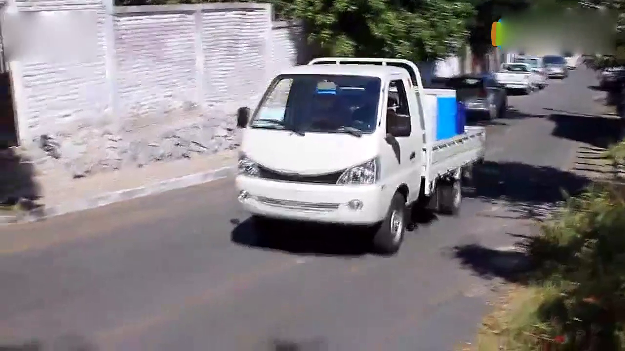 卡车爬坡失败集锦，老司机也有搞不定的时候