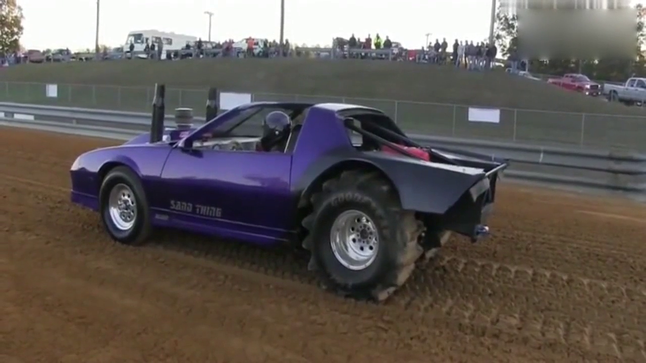 神人改装大轮跑车 弹射起步那刻我服了！