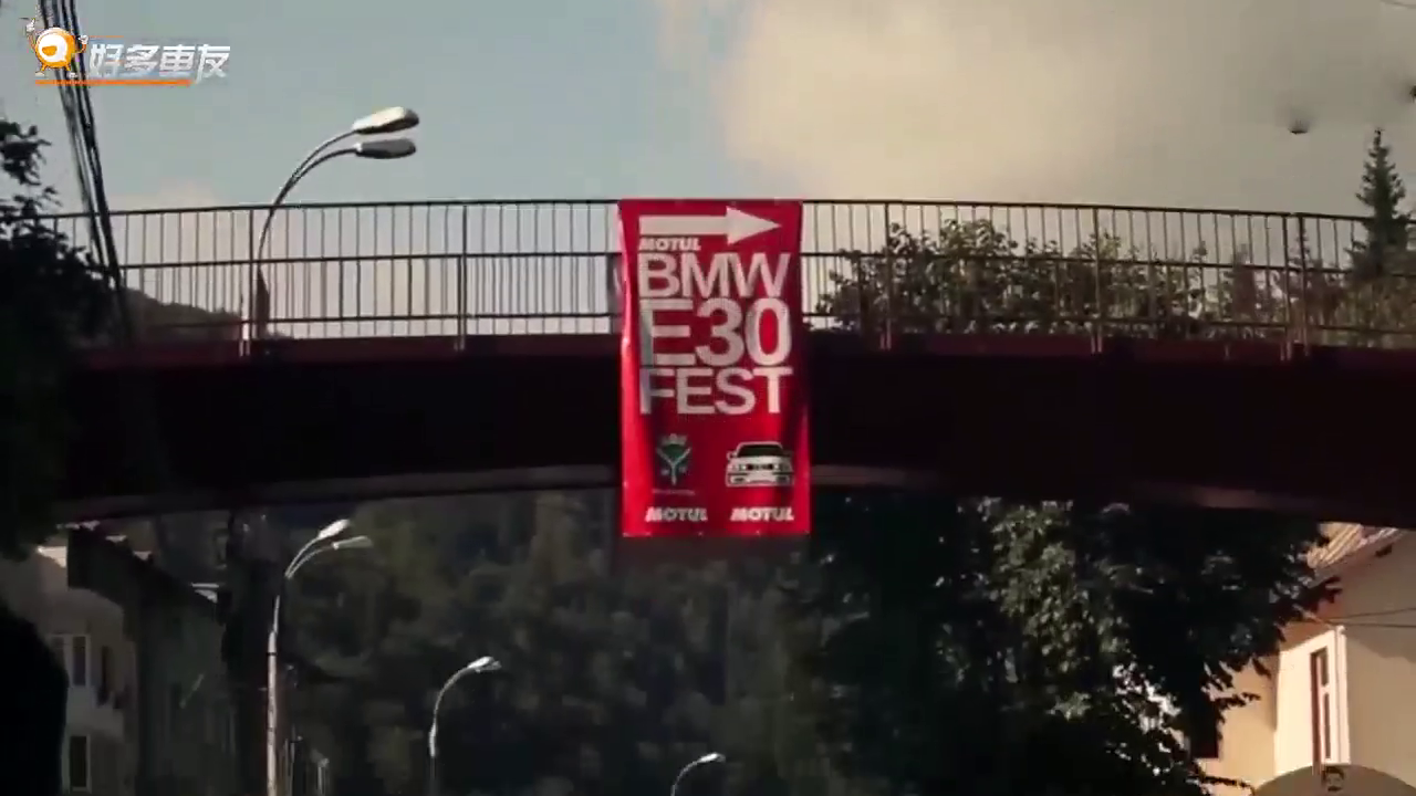 百辆改装车齐聚秋名山炫酷漂移，谁才是真正的车神