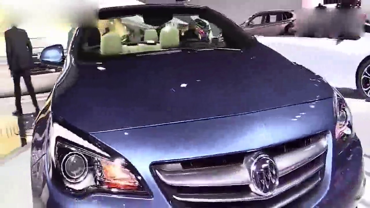 这款跑车性价比巨高，颜值不输法拉利，22万带回家倍有面子