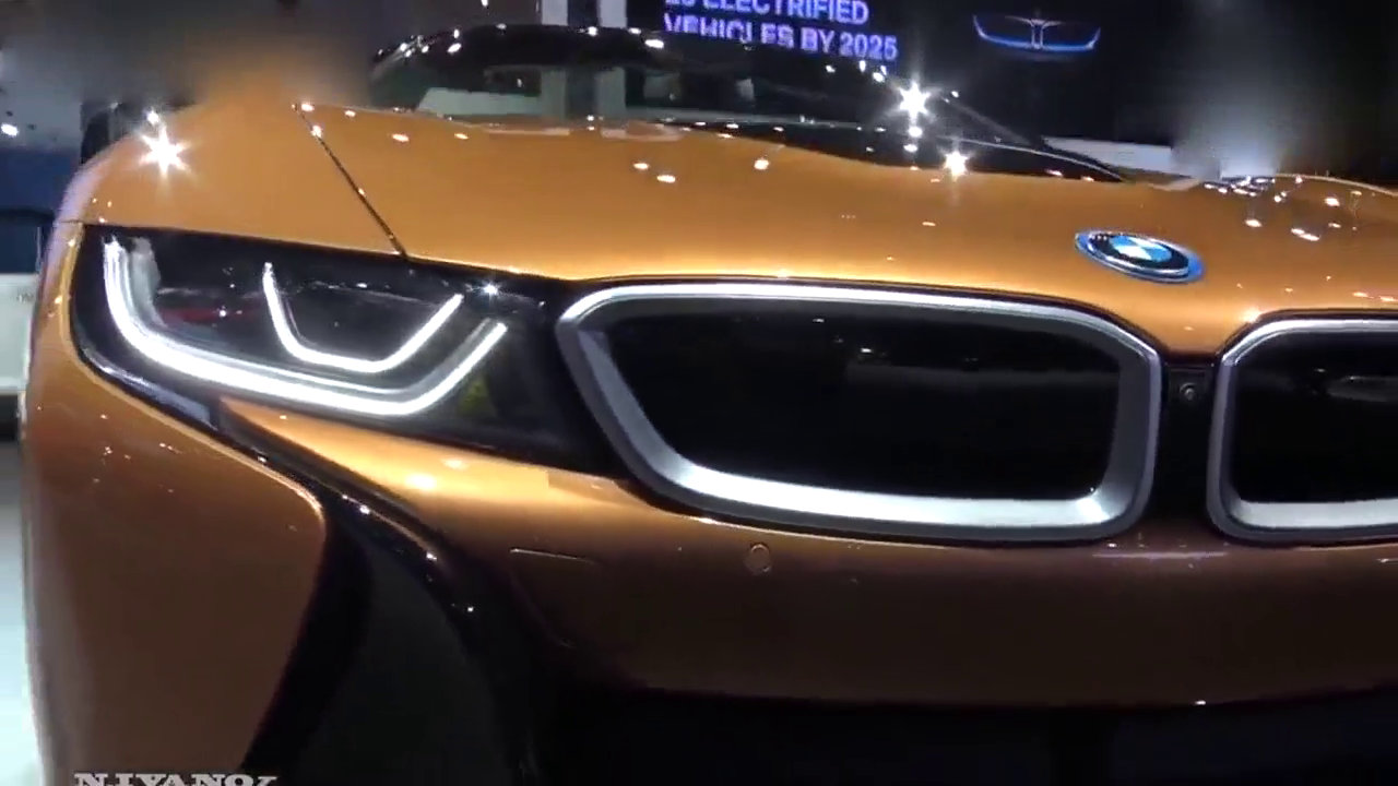 年轻男生的梦想：宝马超级跑车全新i8敞篷版