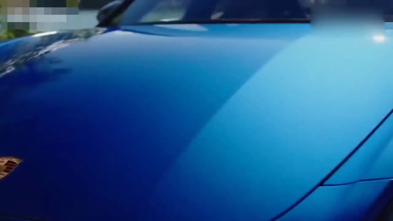 <em>可折叠</em>的尾翼设计 全新保时捷