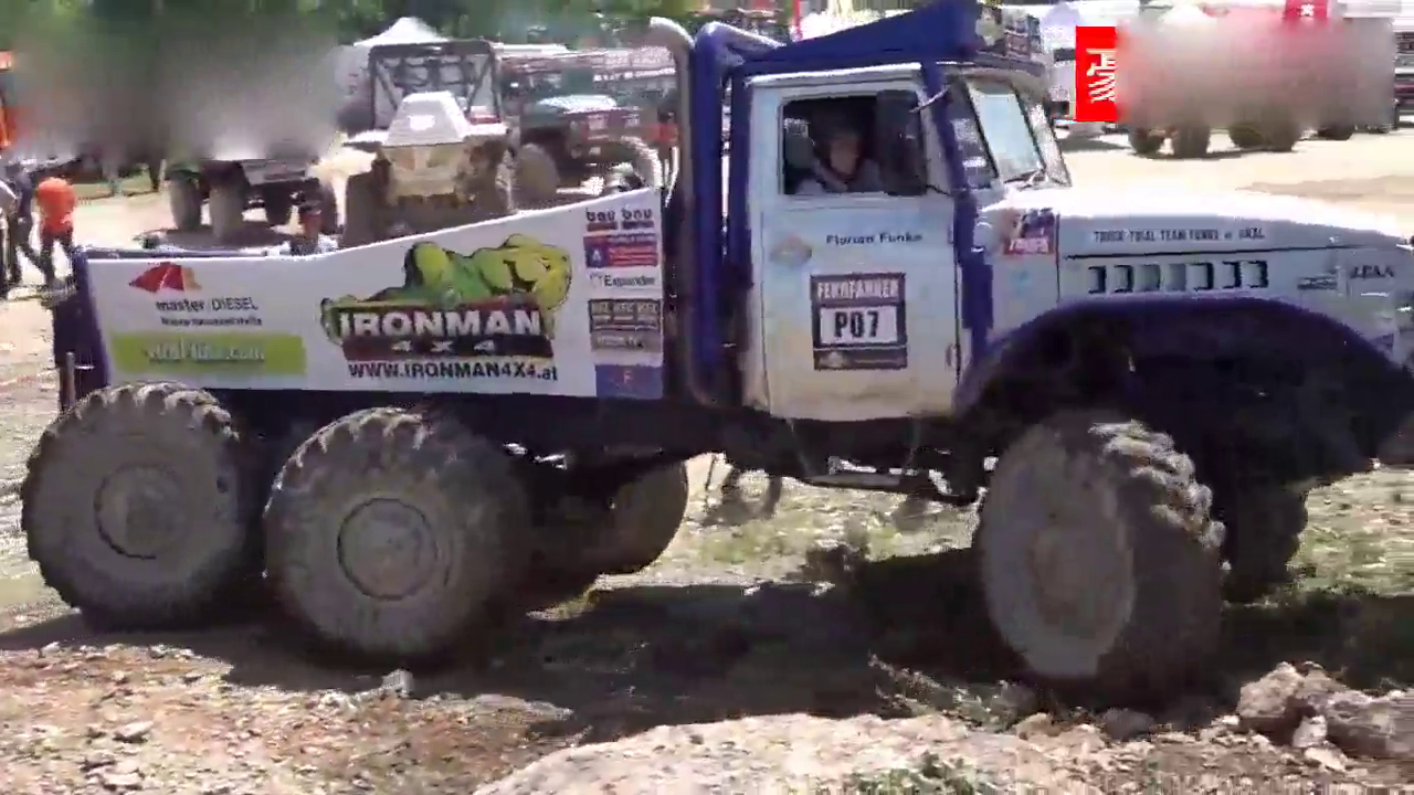 6x6卡车越野爬坡测试，这样的坡度有几辆车能上去