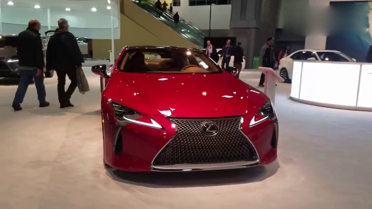 美的让人窒息!实拍2018款进口雷克萨斯LC500跑车