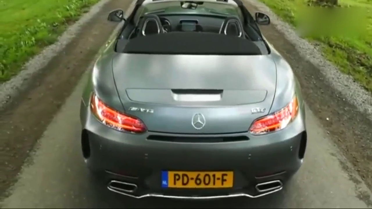 200多万的奔驰敞篷跑车，上了不限速高速才知道跑多快！