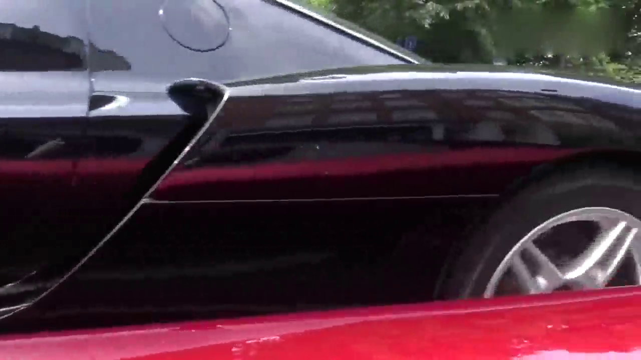 人家的跑车聚会！跟布加迪齐名的超跑来了真不少