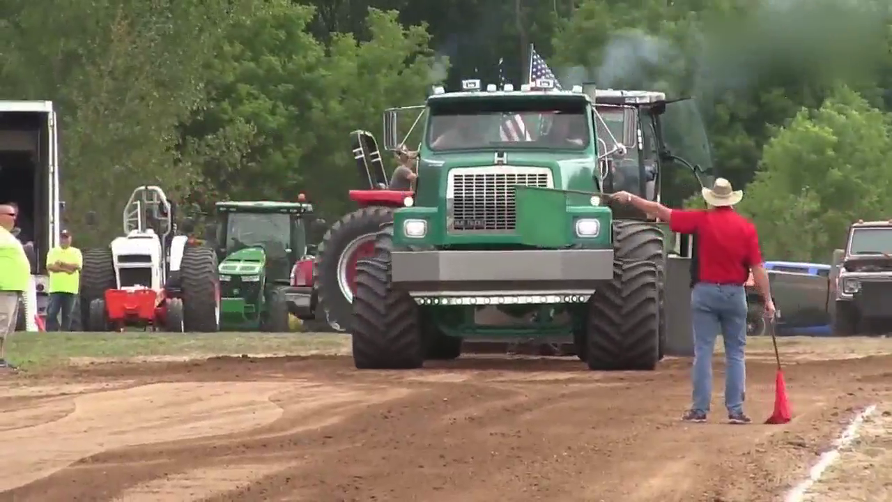 绿色幽灵半卡车，这能上路吗