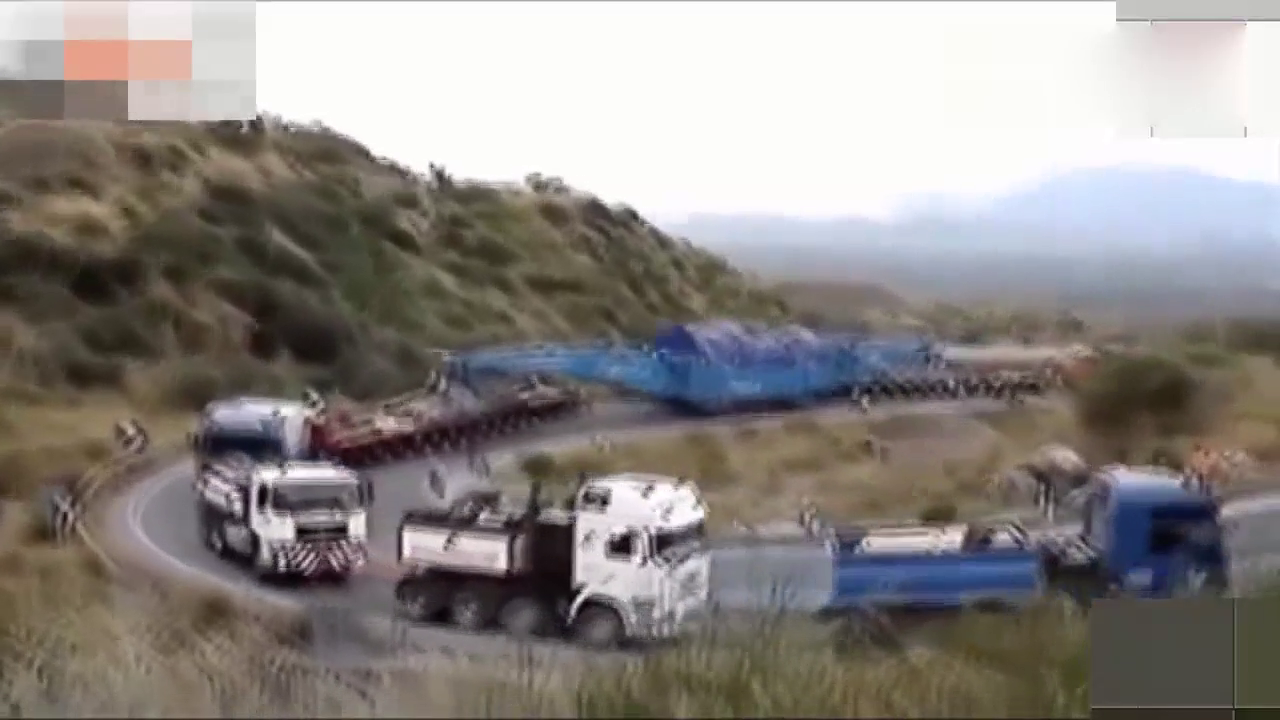 超级货运大卡车，可以载重近1000吨，油耗高达2000升！