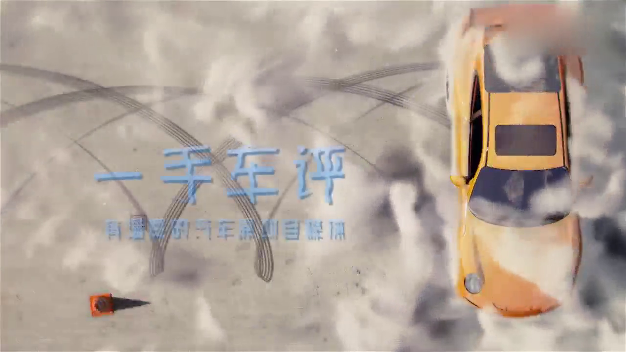 轿车和卡车在悬崖边相会，轿车司机的做法太赞了！