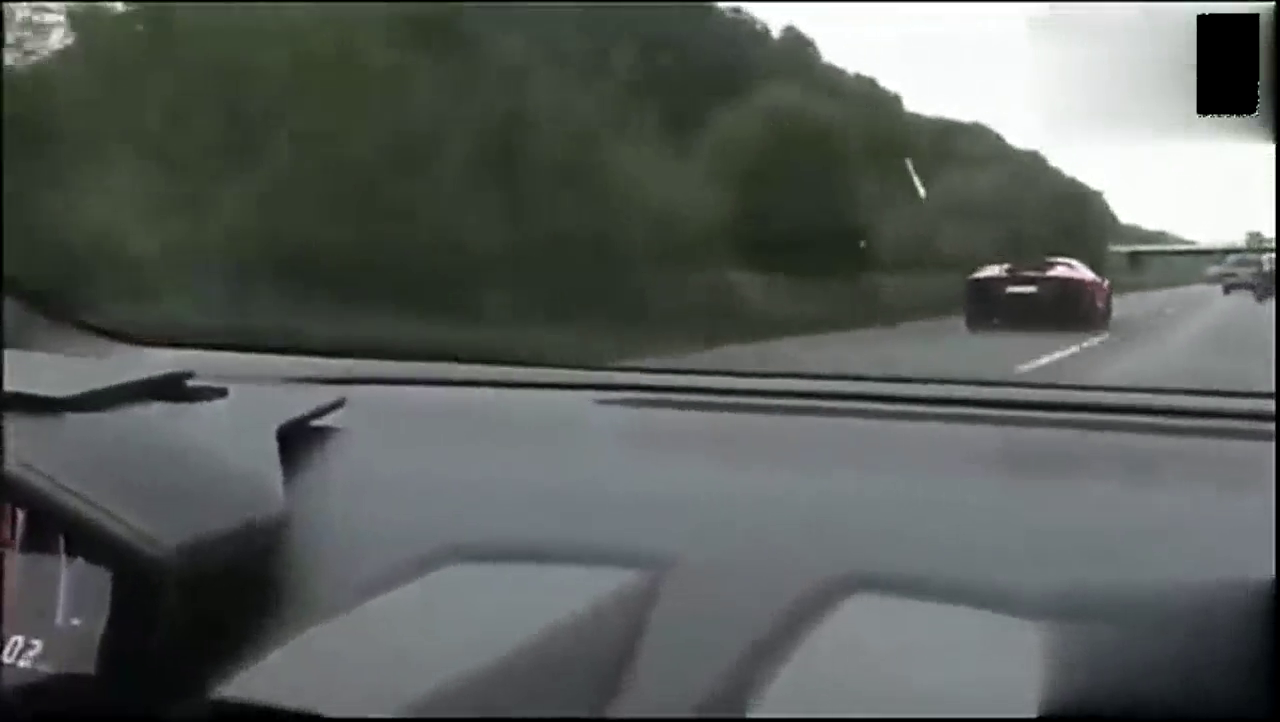 在德国的高速路开跑车才叫爽，看完视频你就知道有多爽