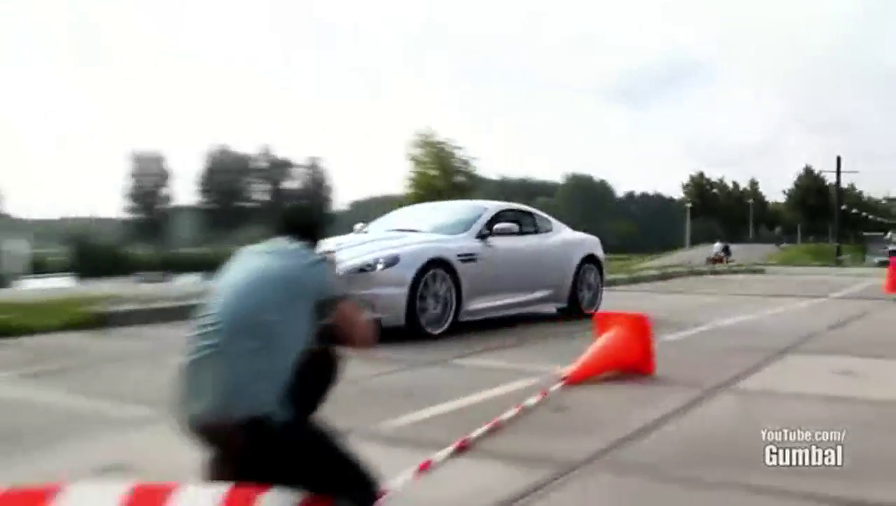 豪车中的豪车 体验阿斯顿马丁跑车的魅力