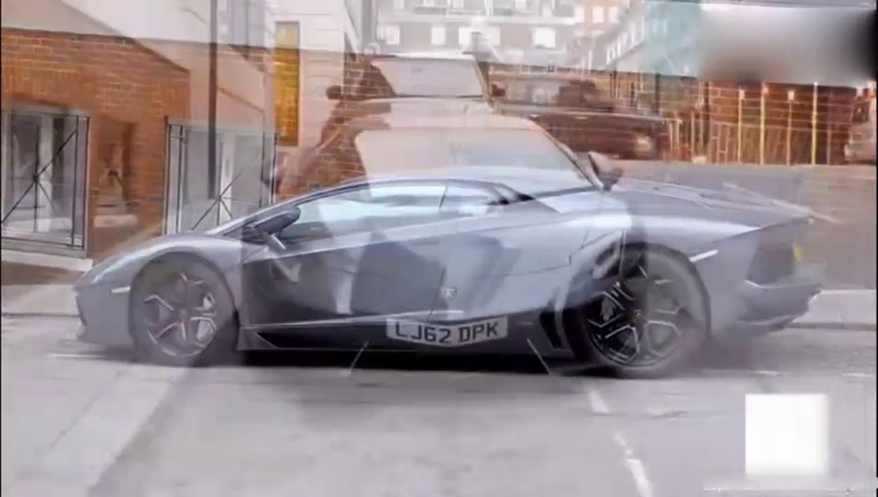 伦敦街头的跑车