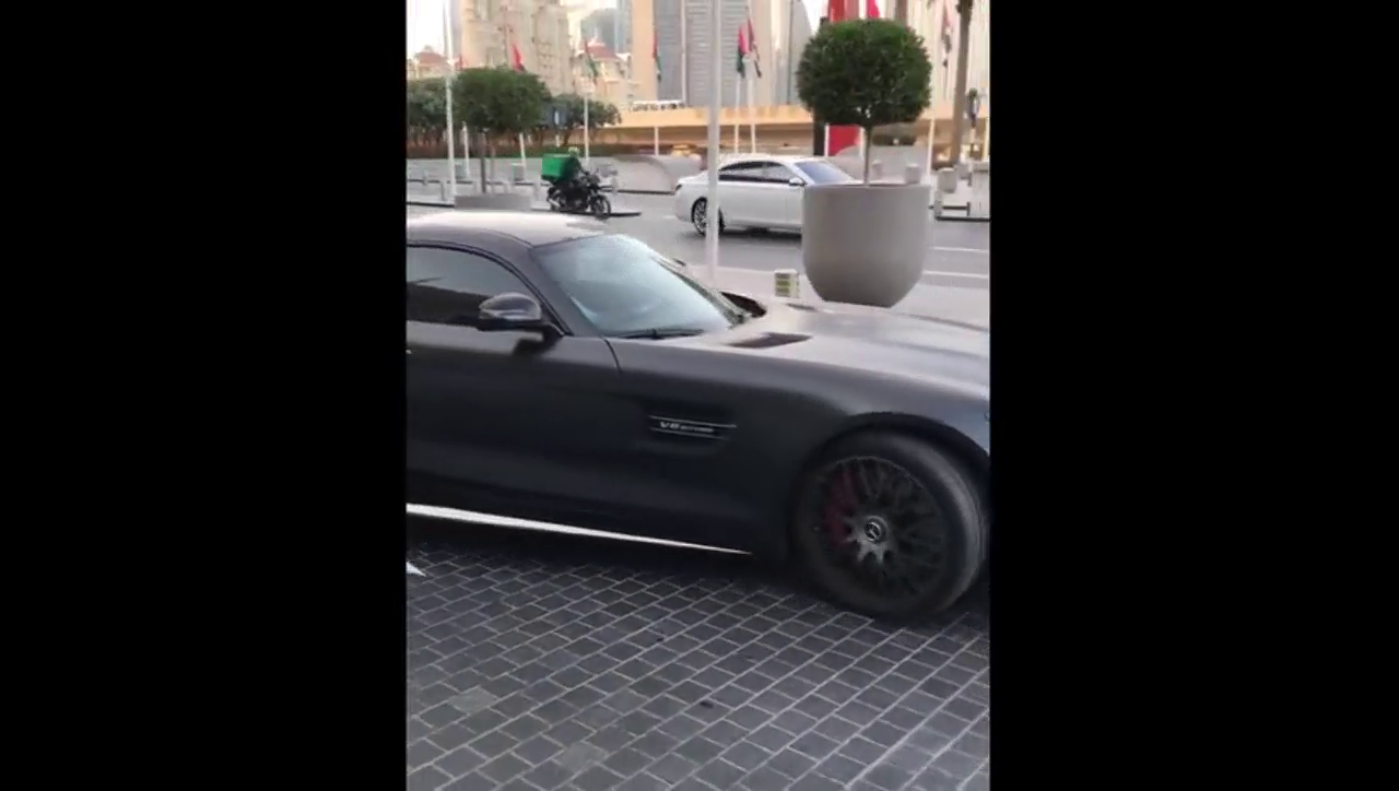 豪华跑车 看起来真帅