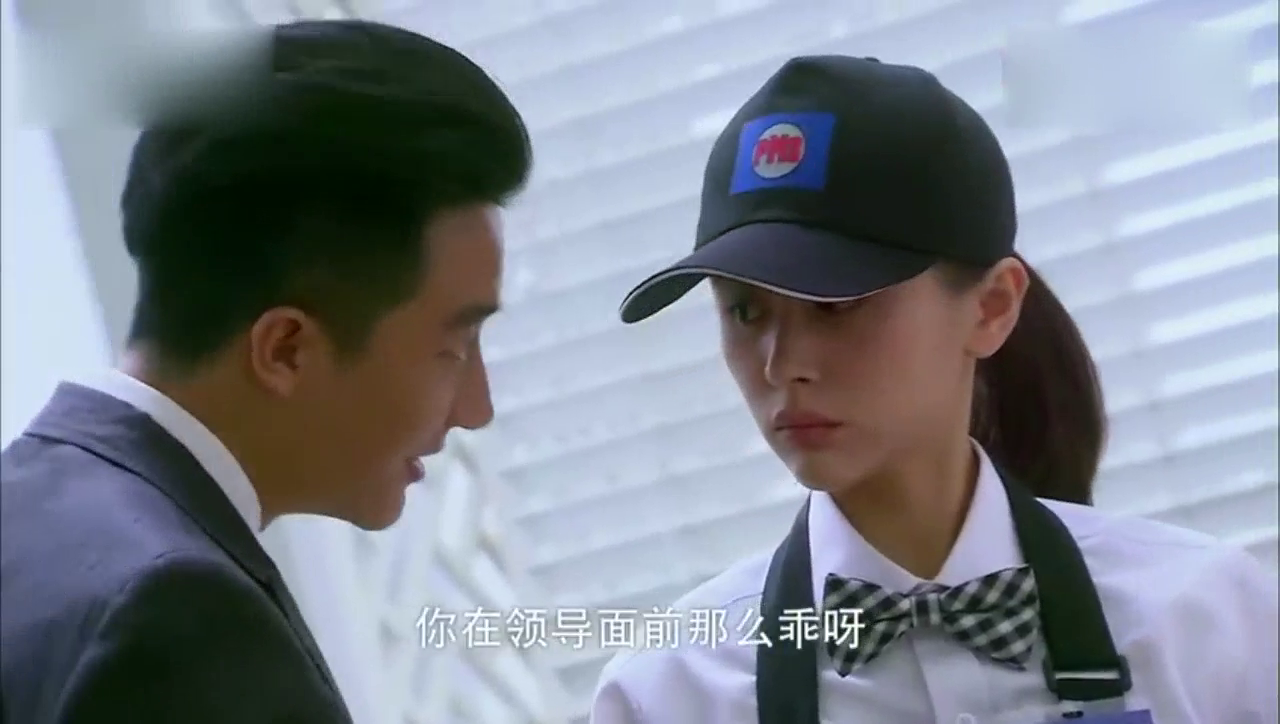 富二代自家店打工 被刁难卖猪肉 让朋友开跑车包场