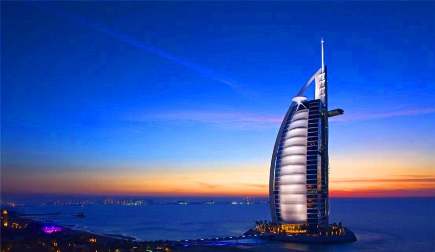 沙特砸三百亿建王国塔,高度160层楼高,取代迪拜塔成全球最高