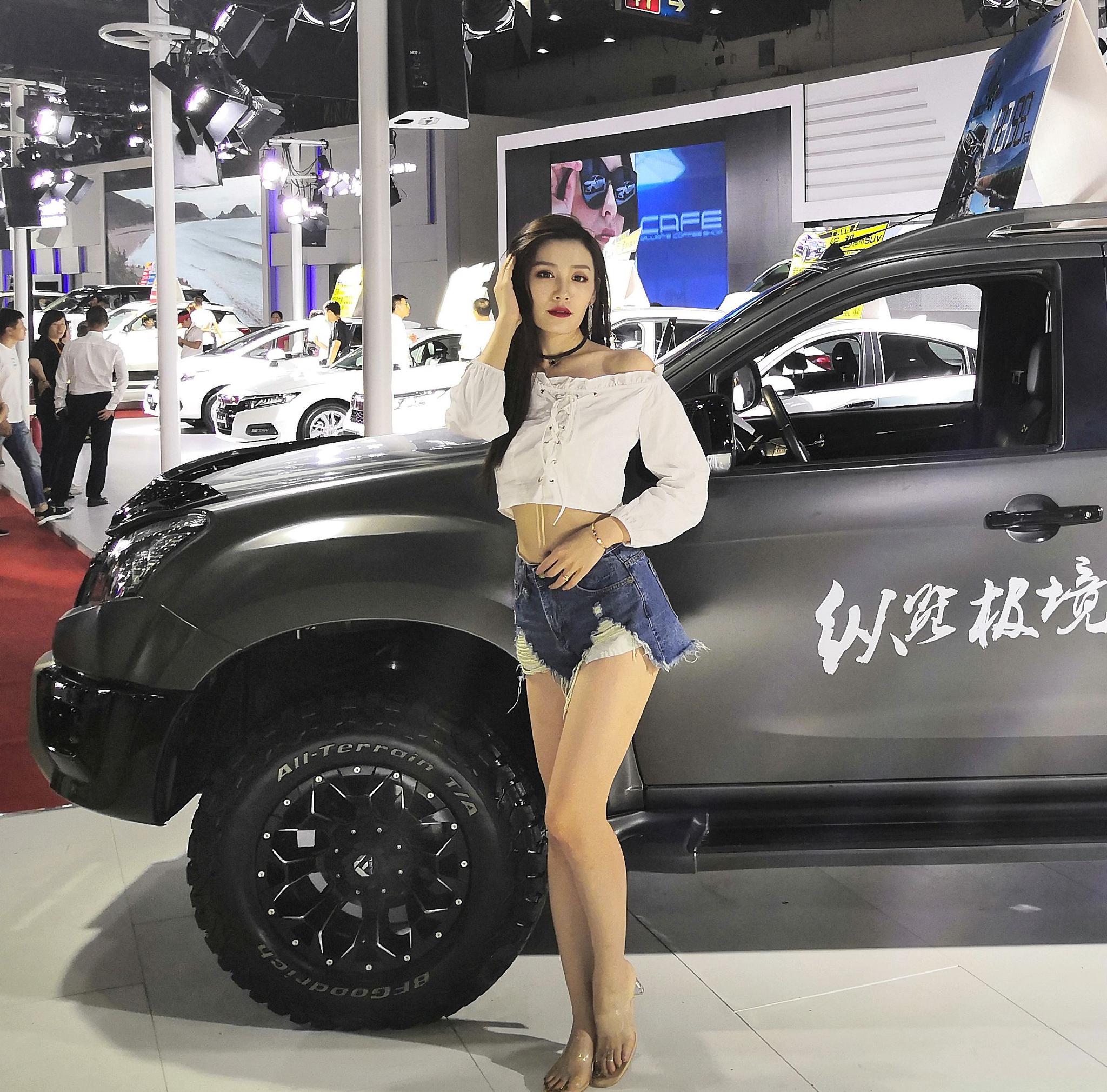 2019大连国际车展车模风采