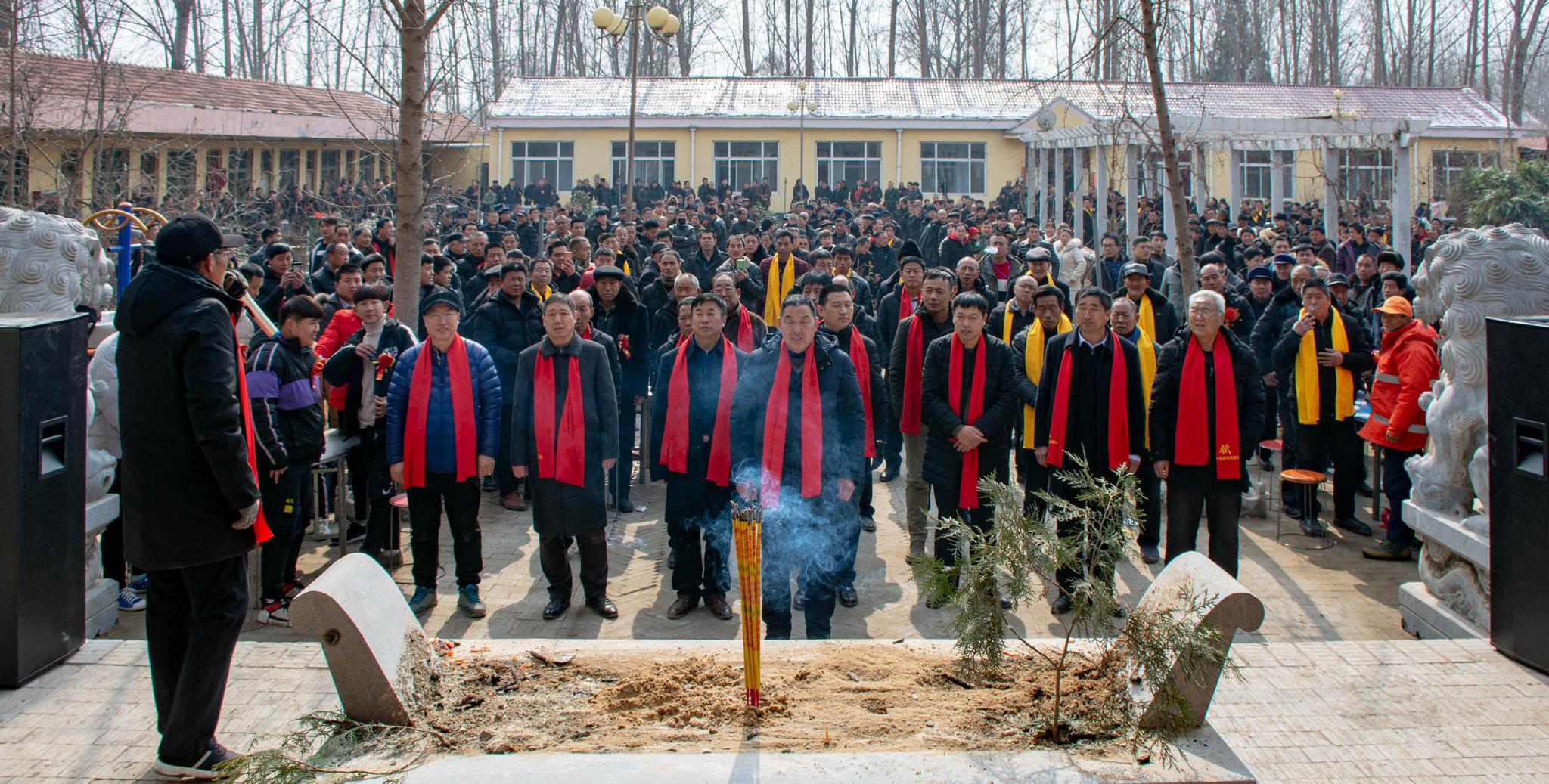 李姓在中国有多少人口_中国人口最多的4大姓氏,张姓没出一个皇帝,此姓却出了(2)
