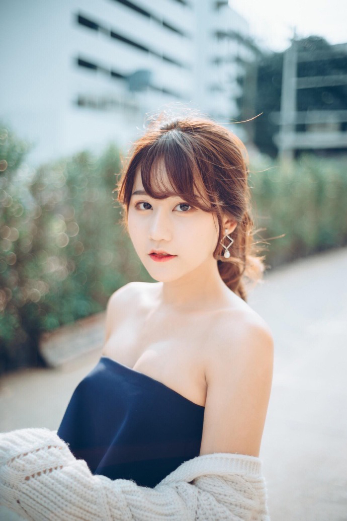 迷人美女,a美女街拍,电影清纯美女主演性感图片