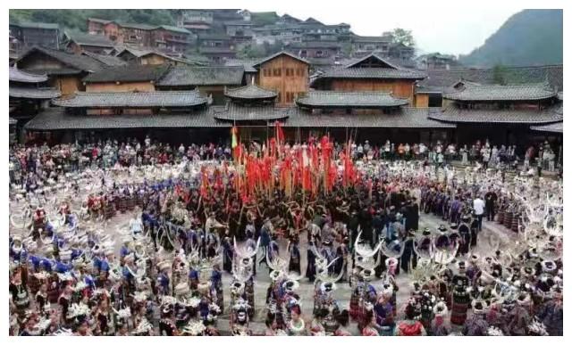 这个地方“以美丽回答一切”邀湖南人去过苗年