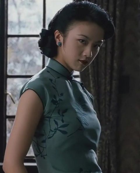 色戒女主角风衣_色戒汤唯风衣剧照