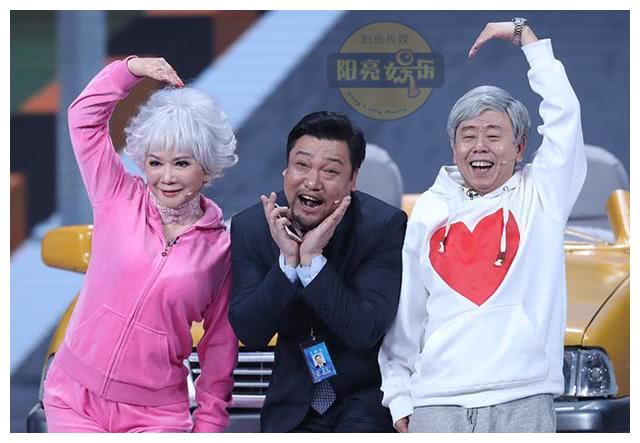 冯巩为何无缘2019年央视春晚?郭冬临小品被