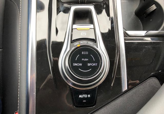 试驾丨看脸的时代全新长安CS95可不仅仅赢在颜值上