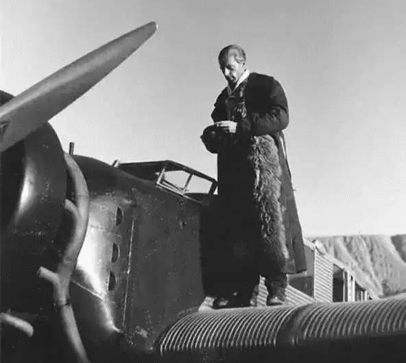 80年前外国人在飞机上航拍的中国