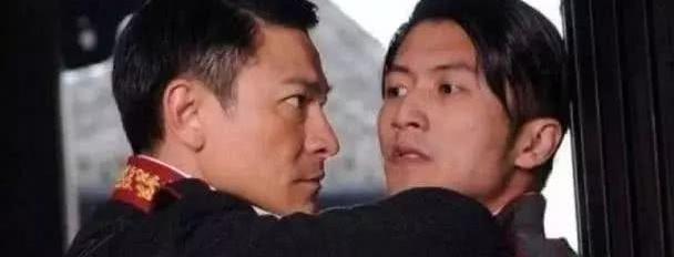 刘德华年轻亲过的婴儿,如今已是香港巨星|谢霆锋|巨星|刘德华_新浪