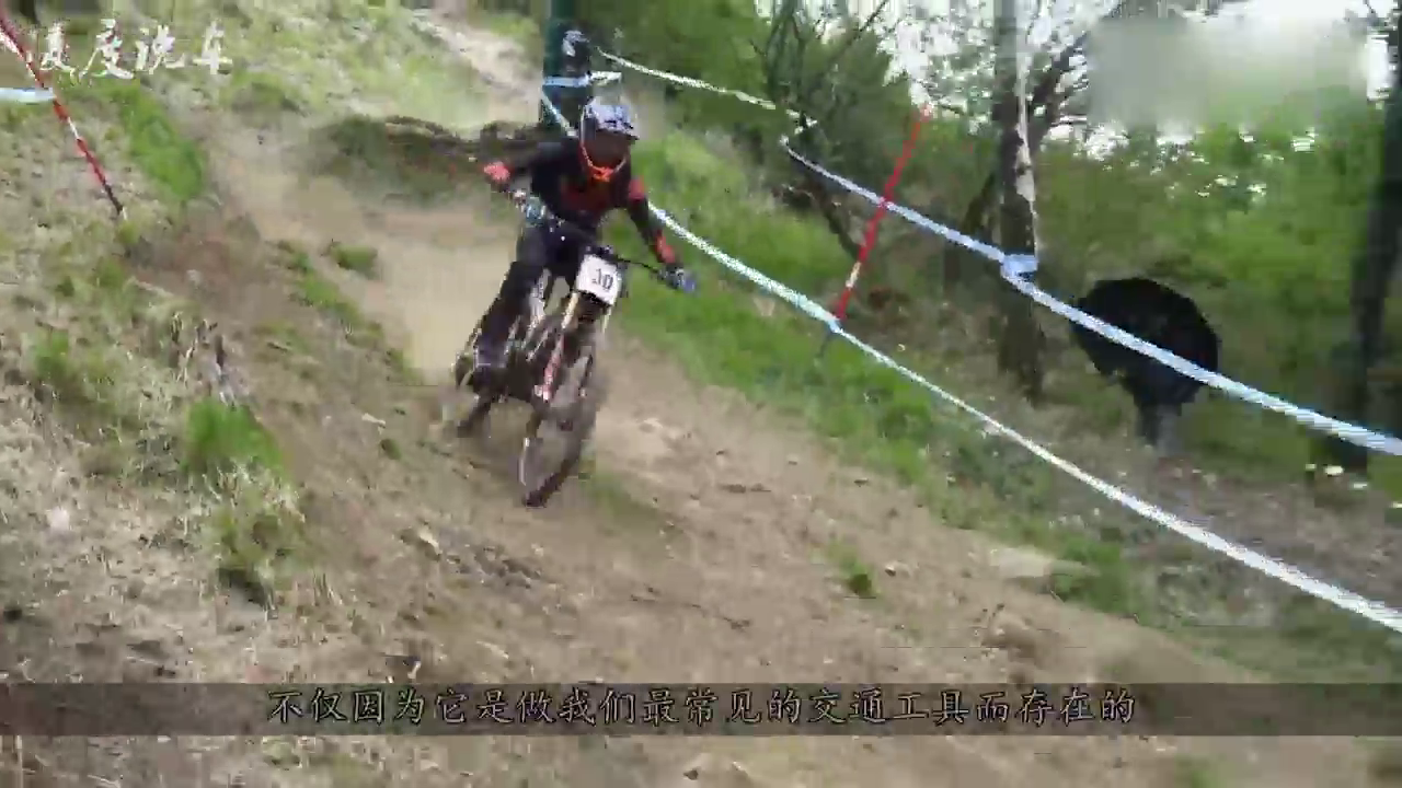 法国牛人改装喷气式自行车，时速达333公里，法拉利跑车都追不上