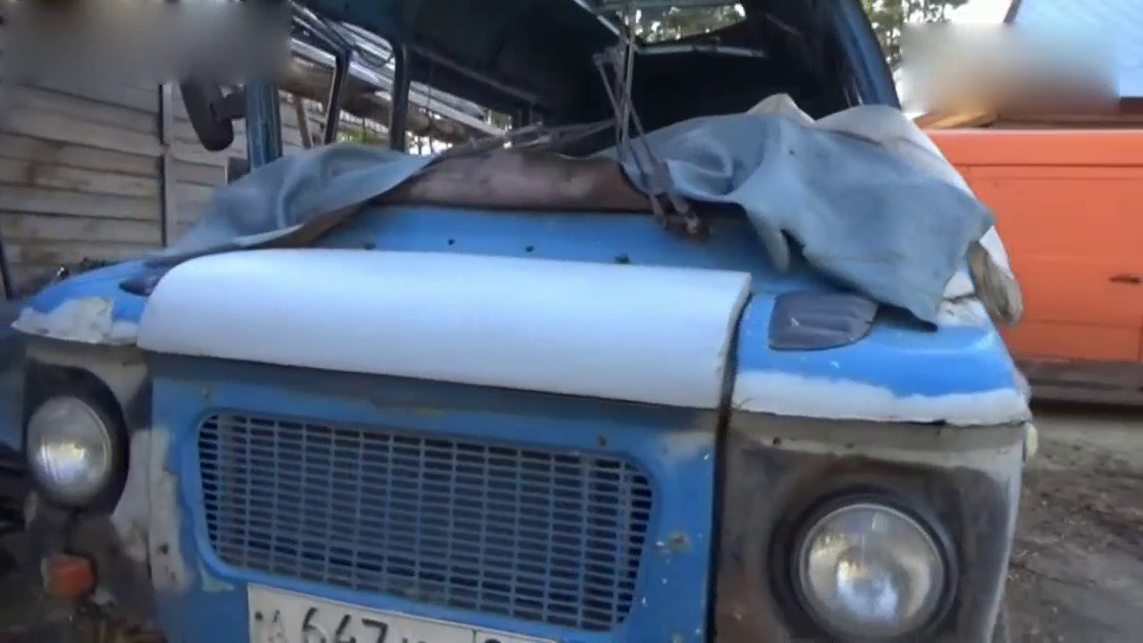 农民捡到一辆破旧卡车，想当废铁卖却没人要，怎么办啊