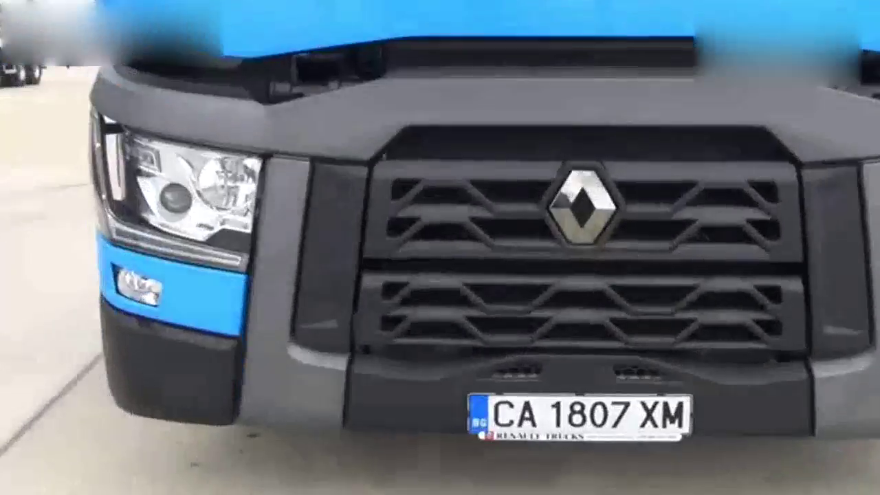 看看美国人怎么开大卡车，确实厉害，国人要多学学