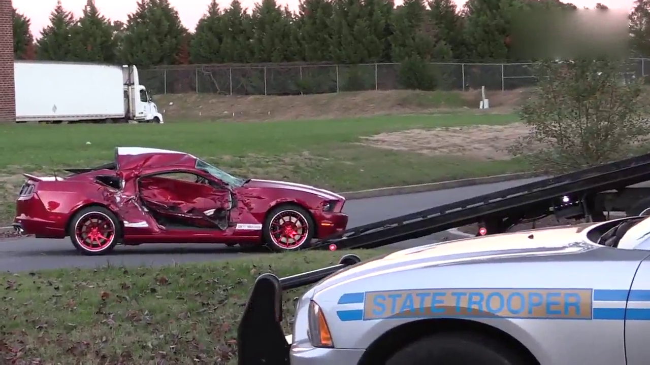 超级跑车炫酷漂移，接下来一幕万万没想到