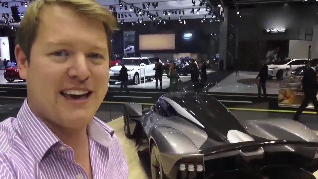 碾压兰博基尼的超级跑车，史上最强阿斯顿马丁，打开门我蒙圈了