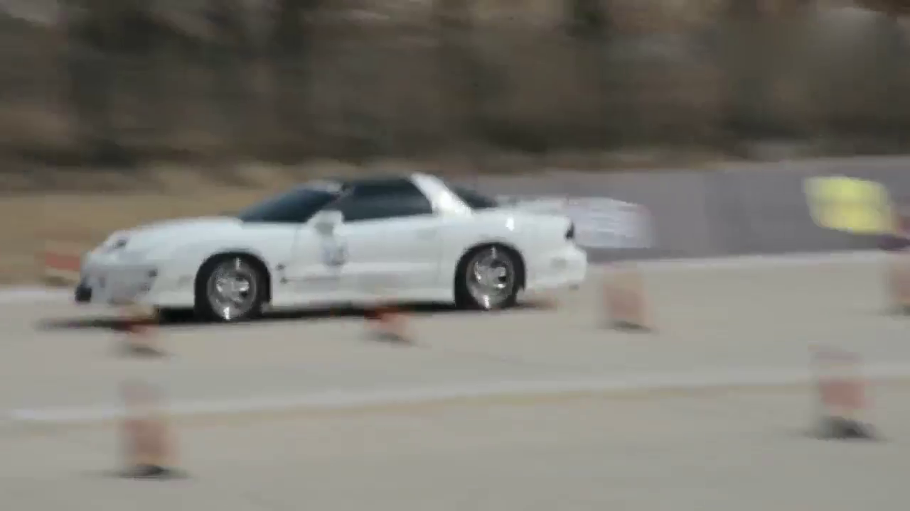 全场最老的跑车，没人陪它跑